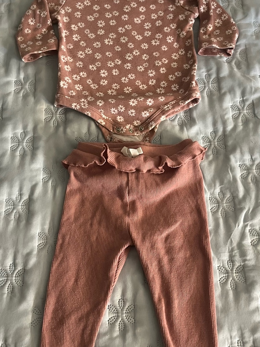 Nicole Miller Girls Dusty Rose Ribbed Ruffle Waist Leggings Set 9M